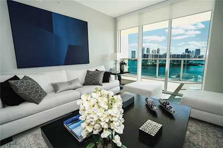 3330 NE 190th St #1316 Aventura, FL 33180