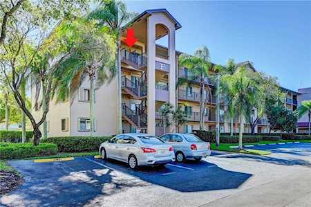 12650 SW 15th St #401F Pembroke Pines, FL 33027