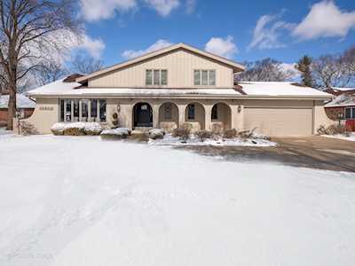 11512 Woodglen Ln Burr Ridge, IL 60527