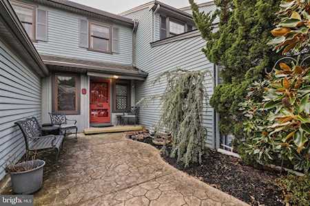 16 Southgate Dr Mount Laurel, NJ 08054