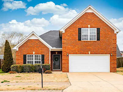 4085 Locerbie Cir Spring Hill, TN 37174