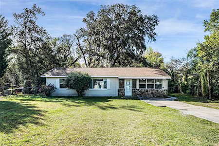 1406 E Voorhis Ave Deland, FL 32724