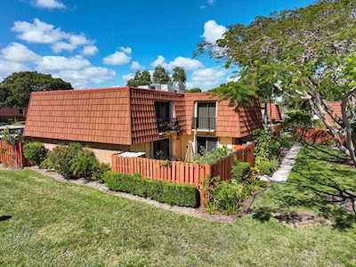 3315 Spanish Wells Drive #49-A Delray Beach, FL 33445