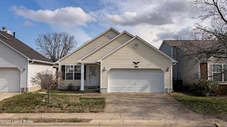 2505 Hampton Ridge Blvd Louisville, KY 40220