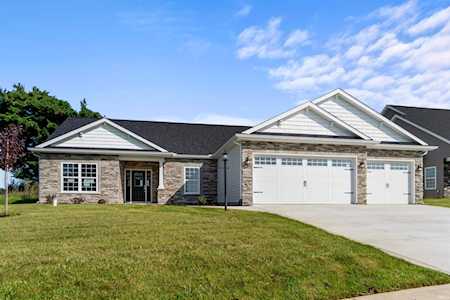 2098 S Raccoon Run Boulevard Winona Lake, IN 46590