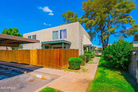 6013 W Golden Lane Glendale, AZ 85302