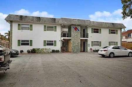 336 SW 1st St #B 7 Pompano Beach, FL 33060
