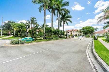 4777 NW 116th Ter Coral Springs, FL 33076