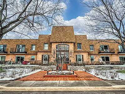 1230 Park Ave #204 Highland Park, IL 60035
