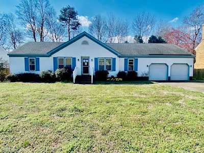 1613 N Waterside Dr Chesapeake, VA 23320