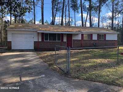 104 S Glen Court Jacksonville, NC 28540