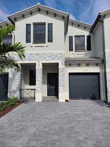 13377 SW 287th Ter Homestead, FL 33033