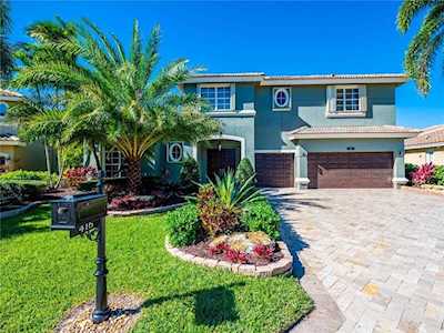 416 NW 118th Ter Coral Springs, FL 33071