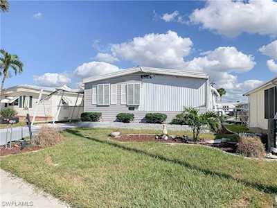 17641 Peppard Dr Fort Myers Beach, FL 33931