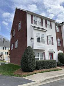 10025 Treeside Ln Matthews, NC 28105