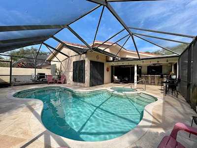 650 Hollows Circle Deerfield Beach, FL 33442