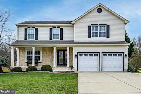 12 Harrowgate Ct Marlton, NJ 08053