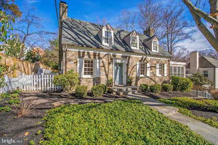 5309 Blackistone Rd Bethesda, MD 20816