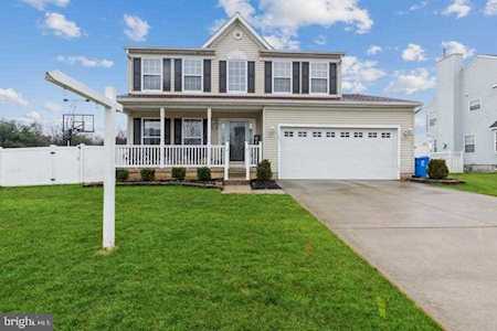 11 Fawn Hollow Rd Burlington, NJ 08016