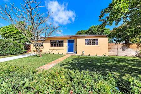 371 Maddock Street West Palm Beach, FL 33405