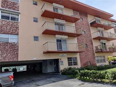 2010 Fillmore St #206 Hollywood, FL 33020