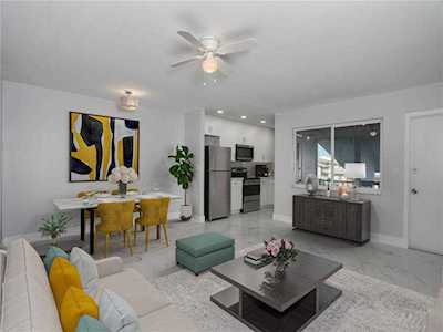 5300 Washington St #319J Hollywood, FL 33021