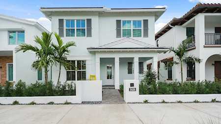 5026 Grandiflora Road Palm Beach Gardens, FL 33418