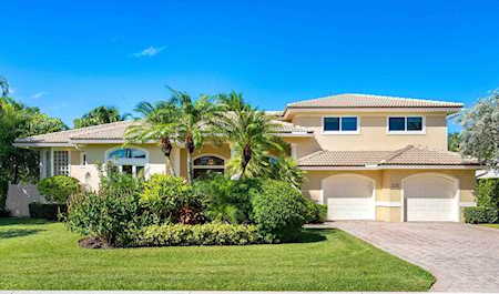 225 Cove Place Jupiter Inlet Colony, FL 33469