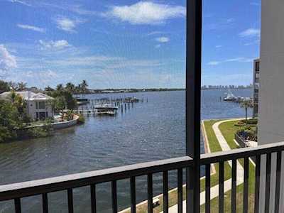 11370 Twelve Oaks Way #414 North Palm Beach, FL 33408
