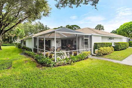 6904 Geminata Oak Court Palm Beach Gardens, FL 33410