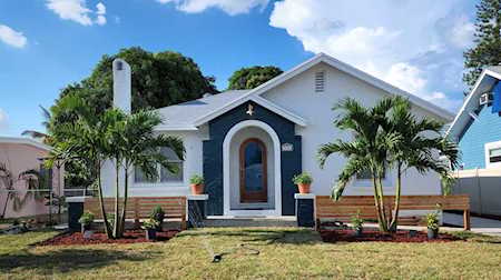 439 Monroe Drive West Palm Beach, FL 33405