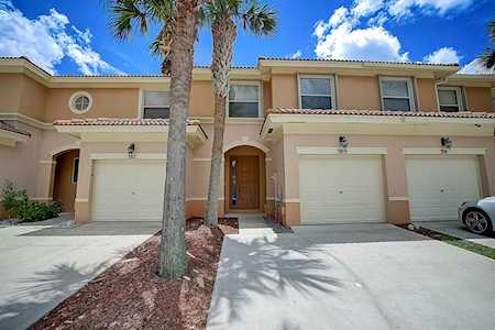389 River Bluff Lane Royal Palm Beach, FL 33411