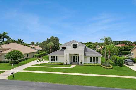 2337 Greenview Cove Drive Wellington, FL 33414