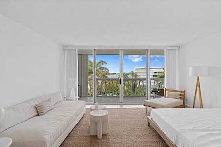2505 S South Ocean Boulevard Boulevard #6070 Palm Beach, FL 33480