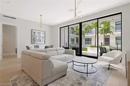 850 Central Ave #208 Naples, FL 34102