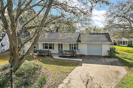 910 Sutherland Ct Leesburg, FL 34788