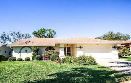 9168 Remington Dr New Port Richey, FL 34655