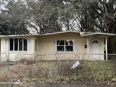 3537 Henrietta ST Jacksonville, FL 32209