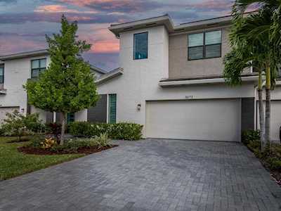 8673 Corvus Drive Lake Worth, FL 33467