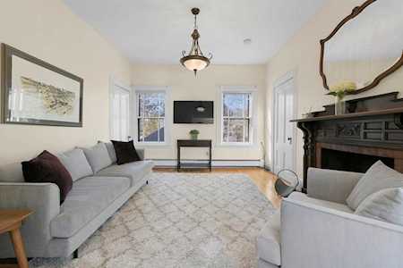 49 Grove St #6 Newton, MA 02466