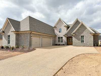 956 Luxborough Dr Hendersonville, TN 37075