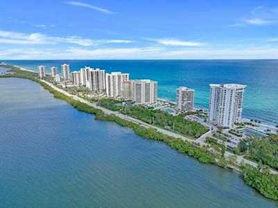 5200 N Ocean Drive #2101 Singer Island, FL 33404