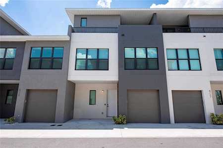 8720 Palm Ranches PLACE Tampa, FL 33614