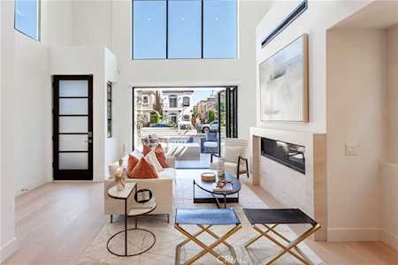 521 7th St Huntington Beach, CA 92648