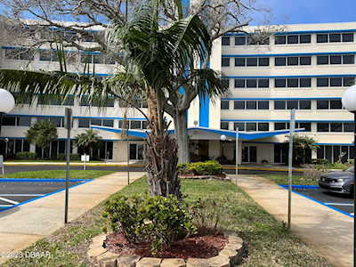 1224 Peninsula Drive #411 Daytona Beach, FL 32118