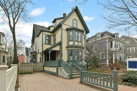 14 Sacramento Street #2 Cambridge, MA 02138
