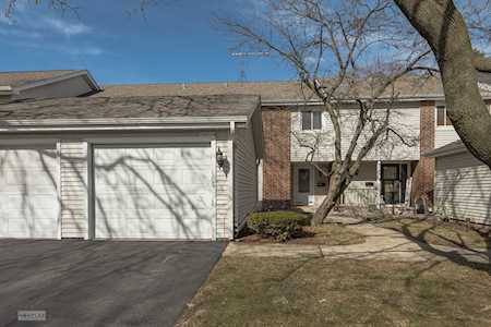 30W384 Oakmont Dr Naperville, IL 60563
