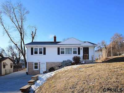 8517 Underwood Ave Omaha, NE 68114