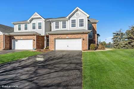 108 Chestnut Hills Circle #108 Burr Ridge, IL 60527