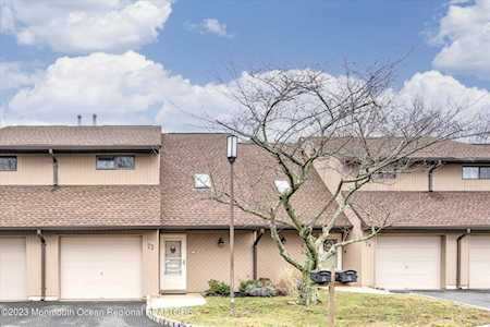 73 Deer Path Ct Tinton Falls, NJ 07724